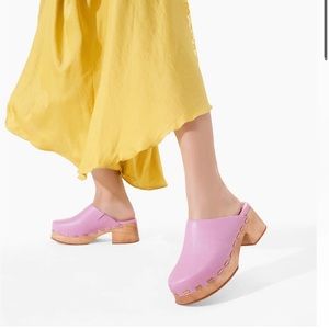 Stacey Clog in Peony